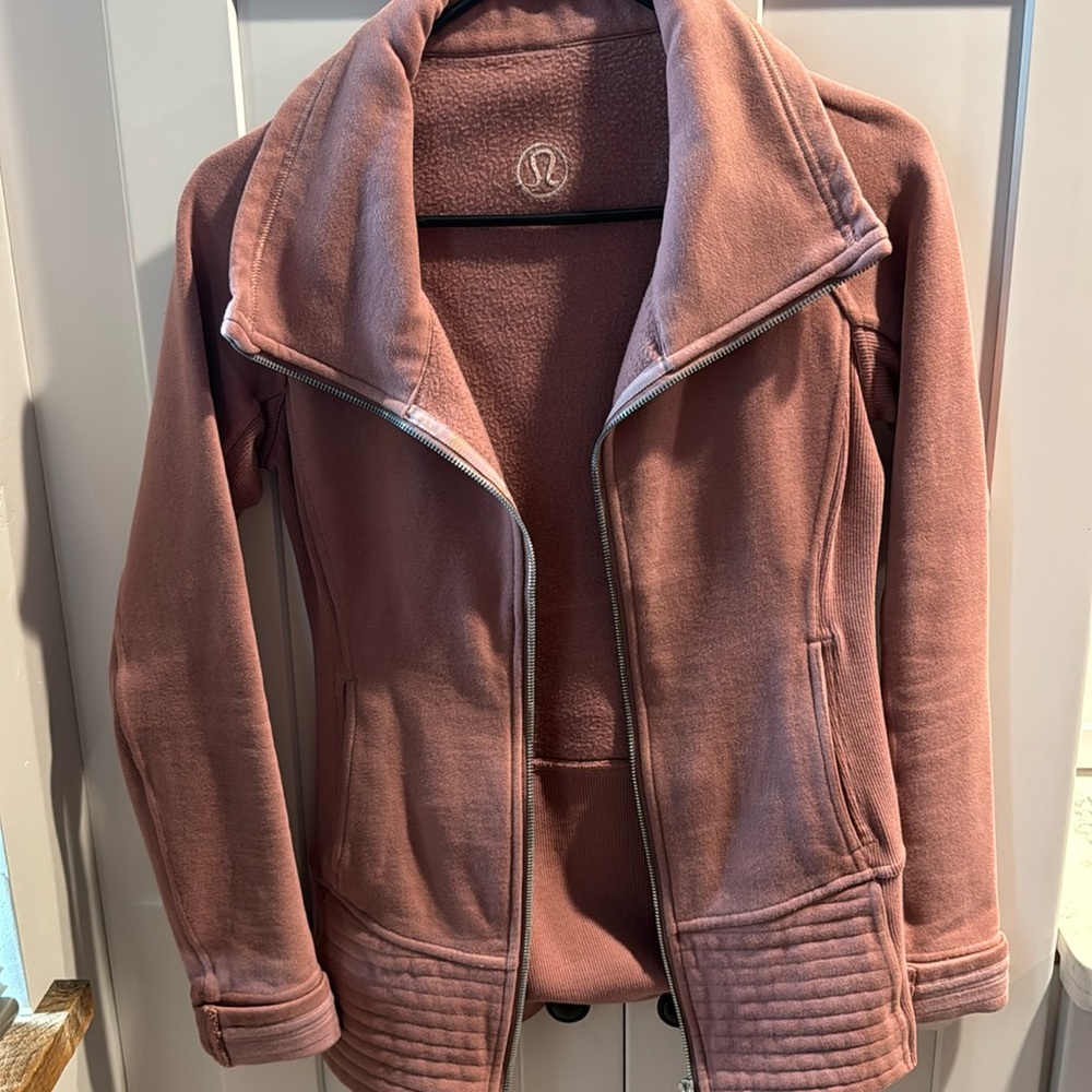 Lululemon sweater
